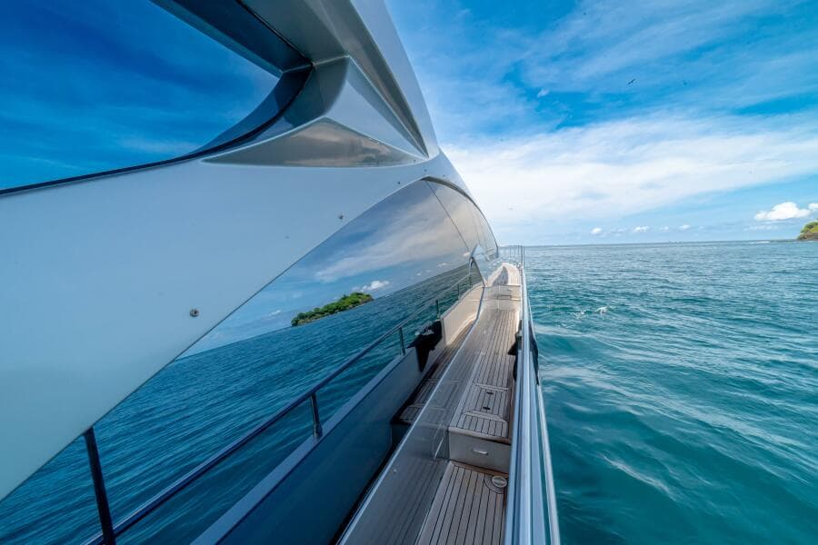 2017 Azimut 77 "Carpe Diem"