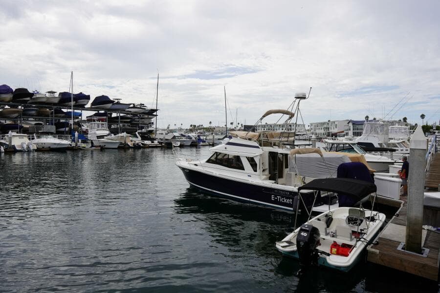 2015 Cutwater 30 Command Bridge