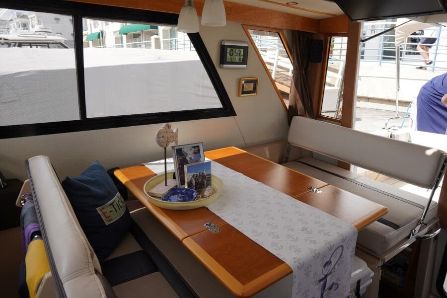 2015 Cutwater 30 Command Bridge