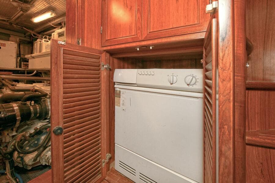 2002 Grand Alaskan Flushdeck