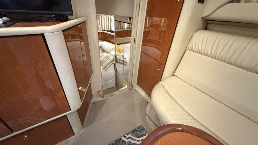 2000 Sea Ray 380 Aft Cabin