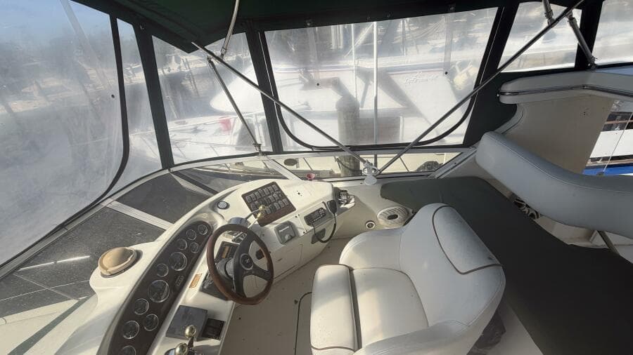 2000 Sea Ray 380 Aft Cabin