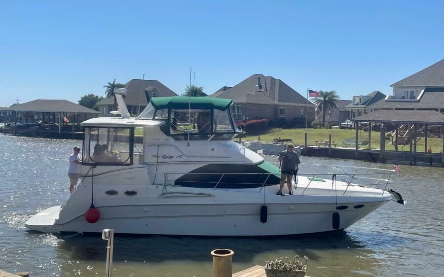 2000 Sea Ray 380 Aft Cabin