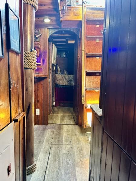 1977 Custom 80 Brigantine