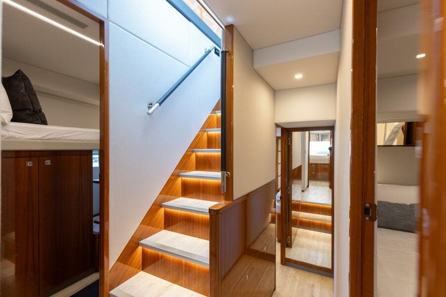 Riviera 645 SUV (HERMOSA)