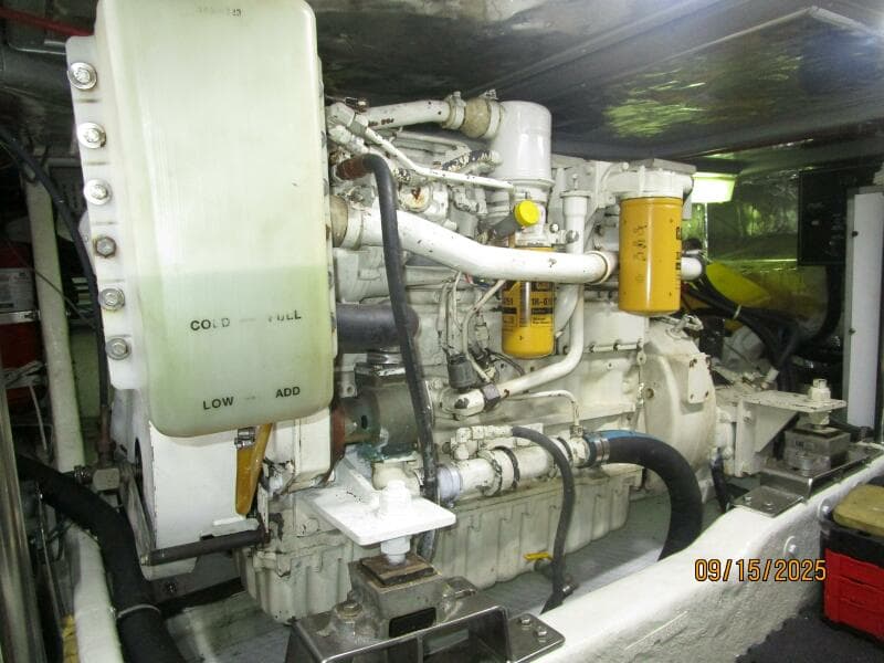 45' Ocean Alexander starboard main engine1