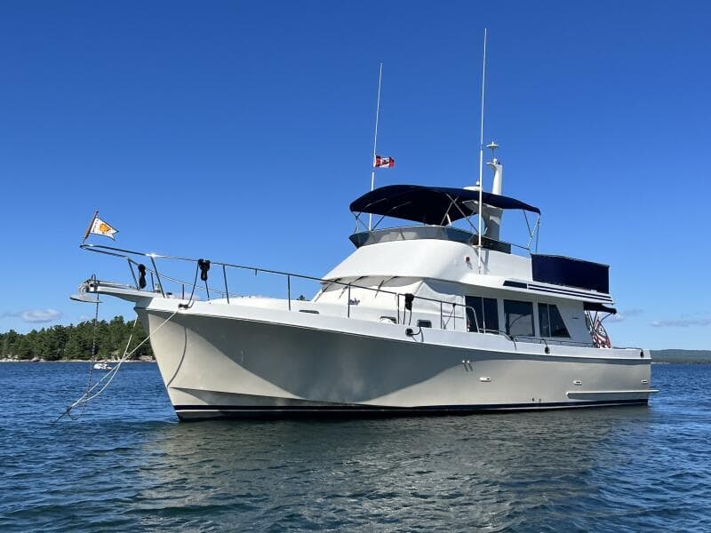 45' Ocean Alexander port forward profile