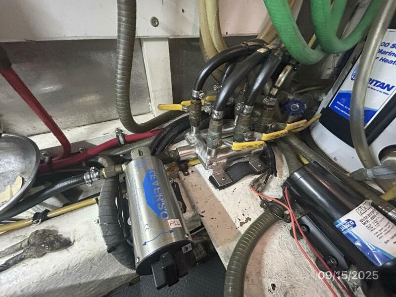 45' Ocean Alexander oil change system