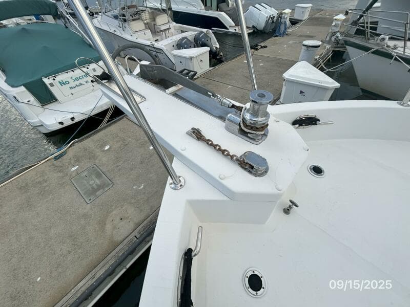 45' Ocean Alexander anchor windlass2
