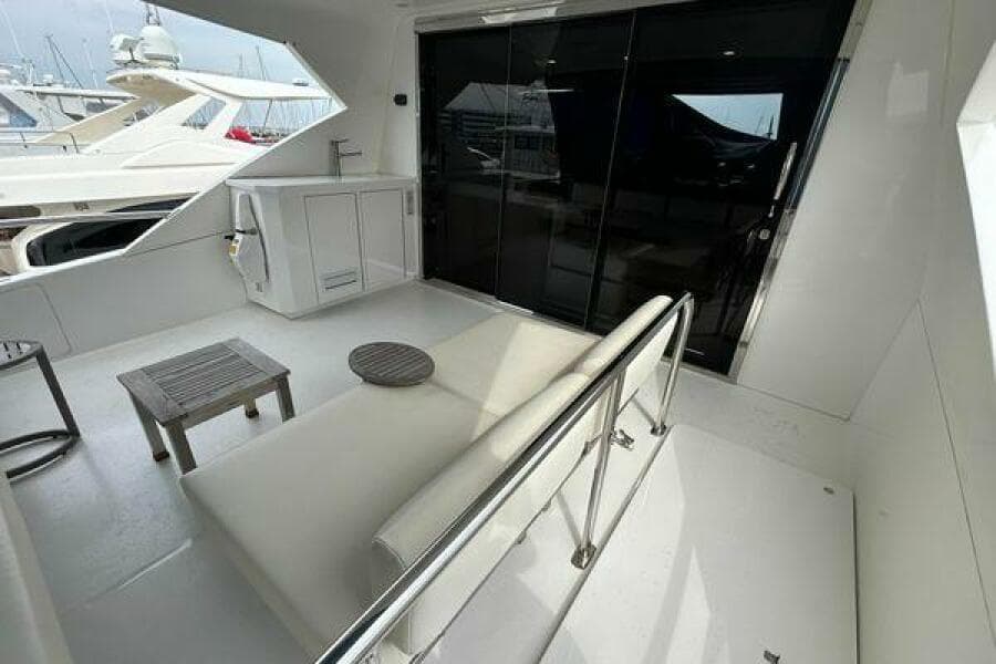 2019 Viking Motor Yacht