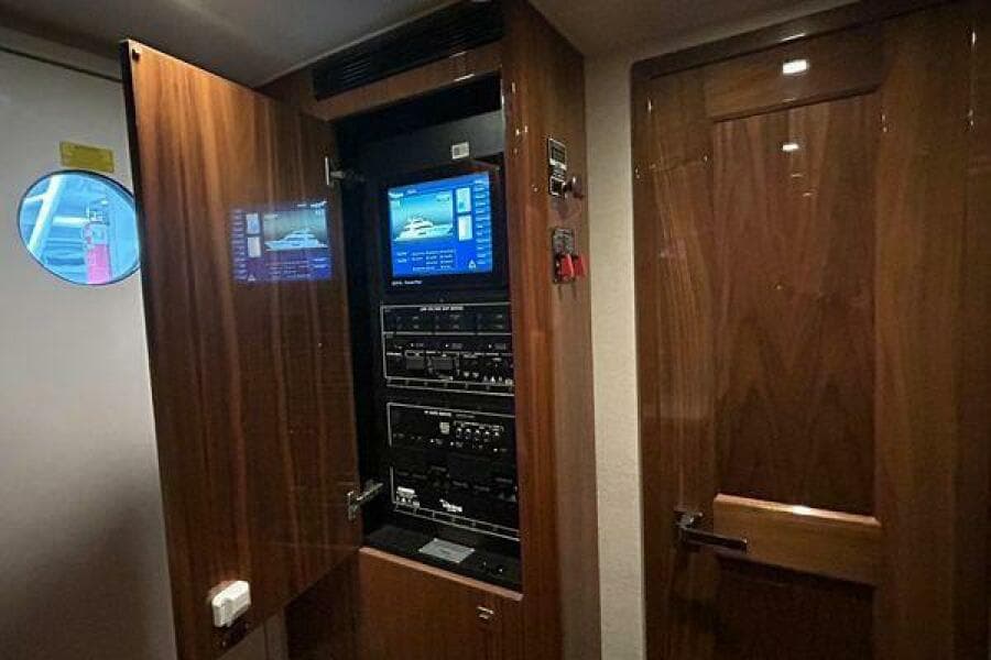 2019 Viking Motor Yacht