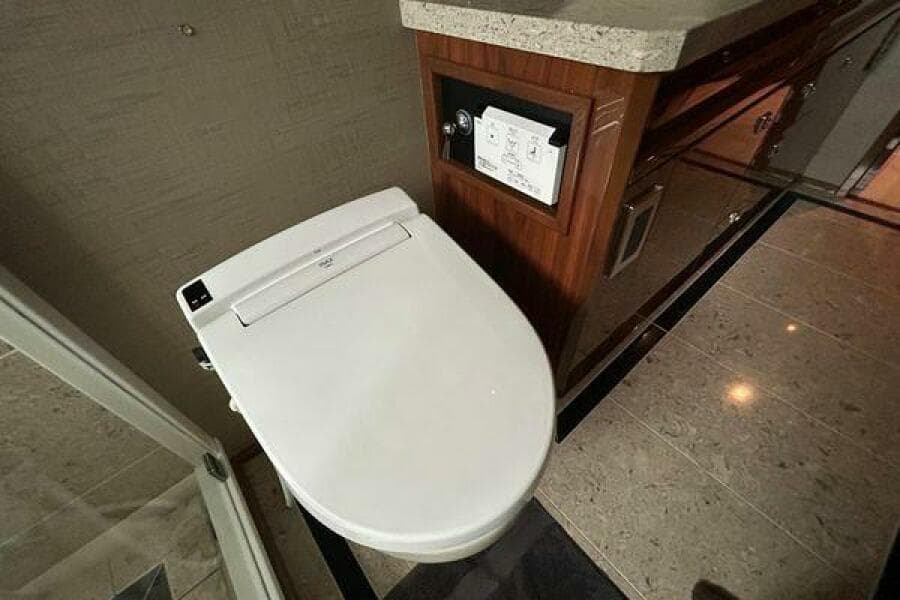 2019 Viking Motor Yacht