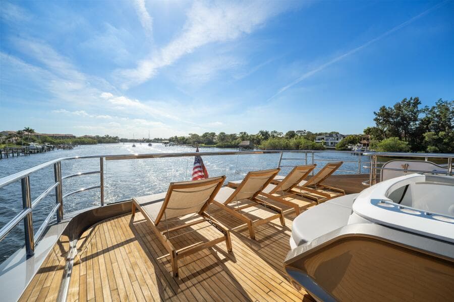 Princess Y95 JUST  PERFECT -Fly Bridge Loungers