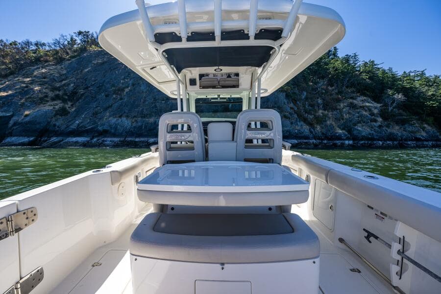 2017 Boston Whaler 330 Outrage