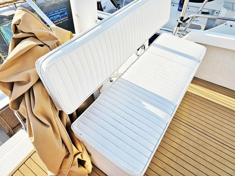 2010 Eastern Casco Bay 35 Flybridge