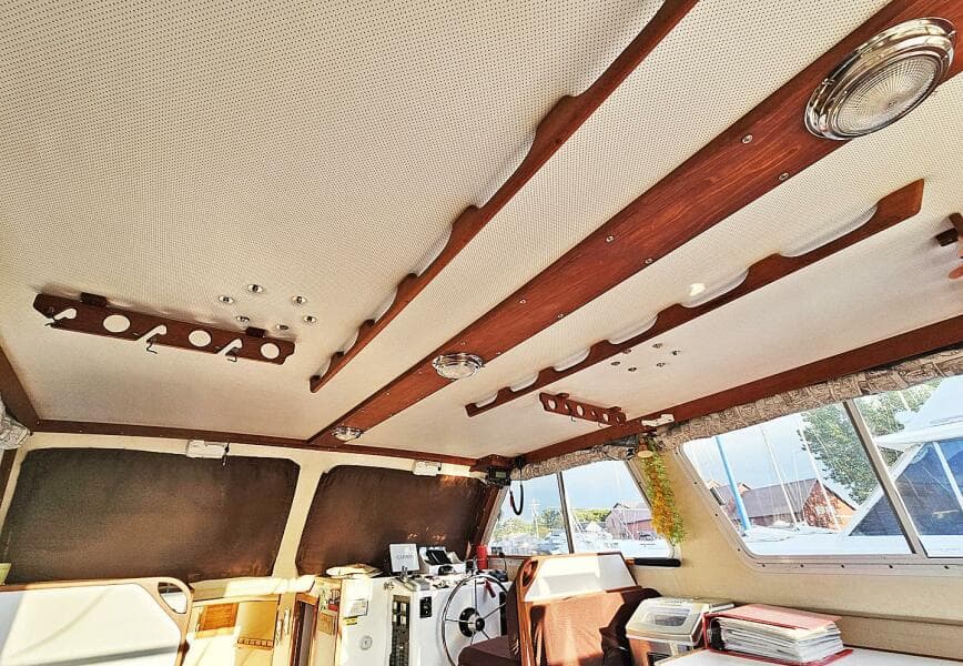 2010 Eastern Casco Bay 35 Flybridge