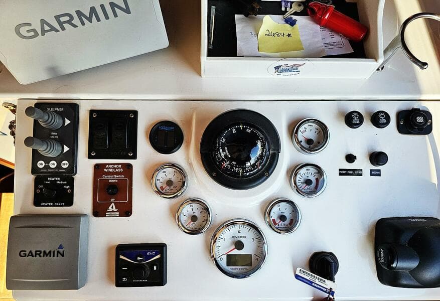 2010 Eastern Casco Bay 35 Flybridge