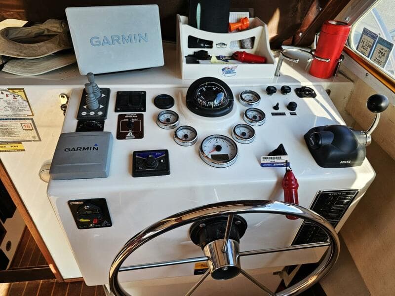 2010 Eastern Casco Bay 35 Flybridge