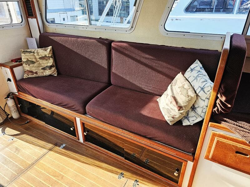 2010 Eastern Casco Bay 35 Flybridge