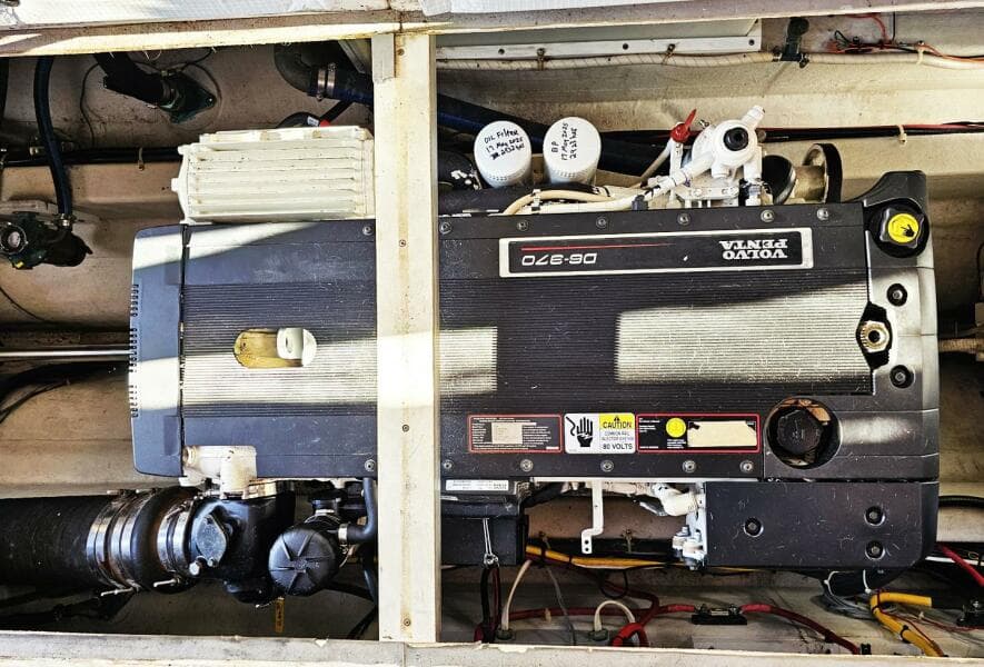 2010 Eastern Casco Bay 35 Flybridge