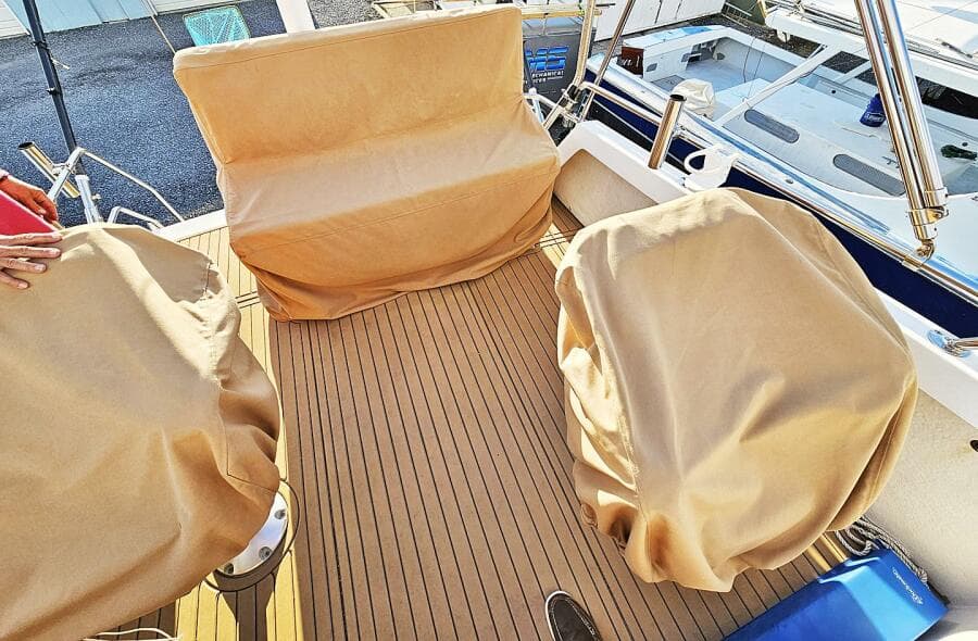 2010 Eastern Casco Bay 35 Flybridge