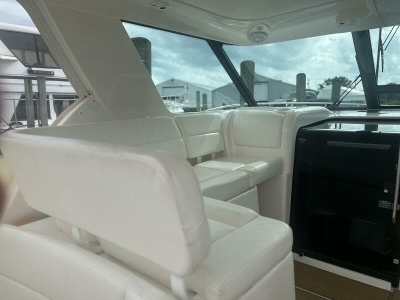 2005 Tiara Yachts 