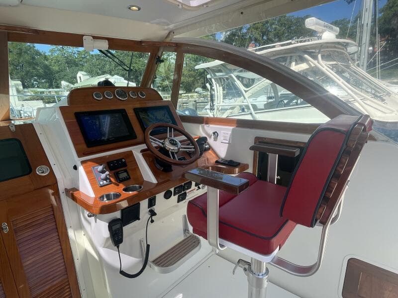 2017 Hunt Surfhunter 29