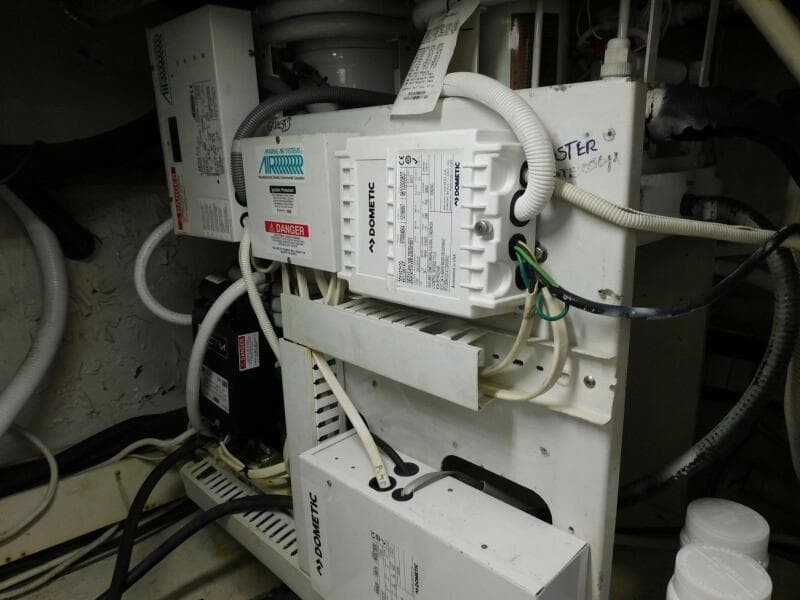 2002 Carver 570 Voyager Pilothouse