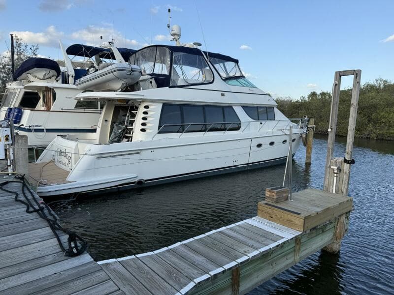 2002 Carver 570 Voyager Pilothouse