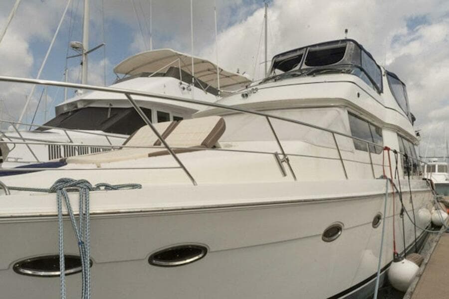 2002 Carver 570 Voyager Pilothouse