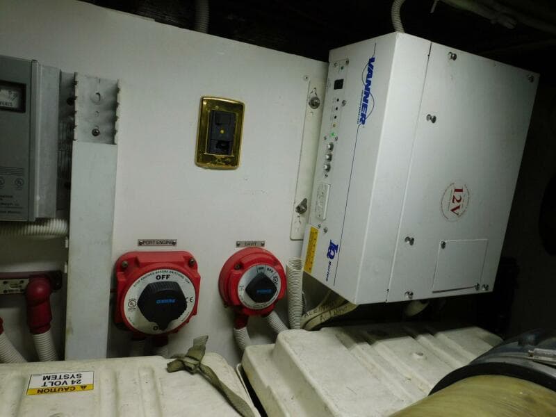 2002 Carver 570 Voyager Pilothouse