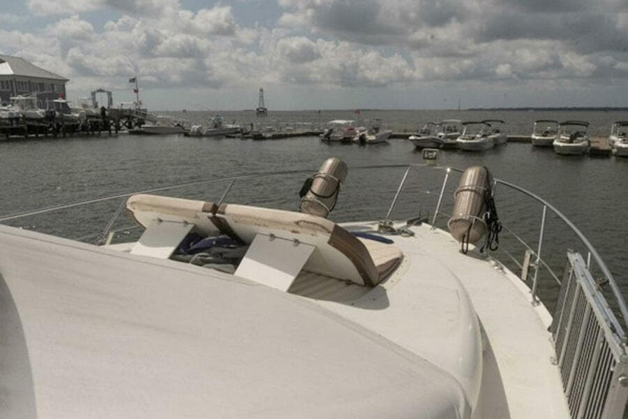 2002 Carver 570 Voyager Pilothouse