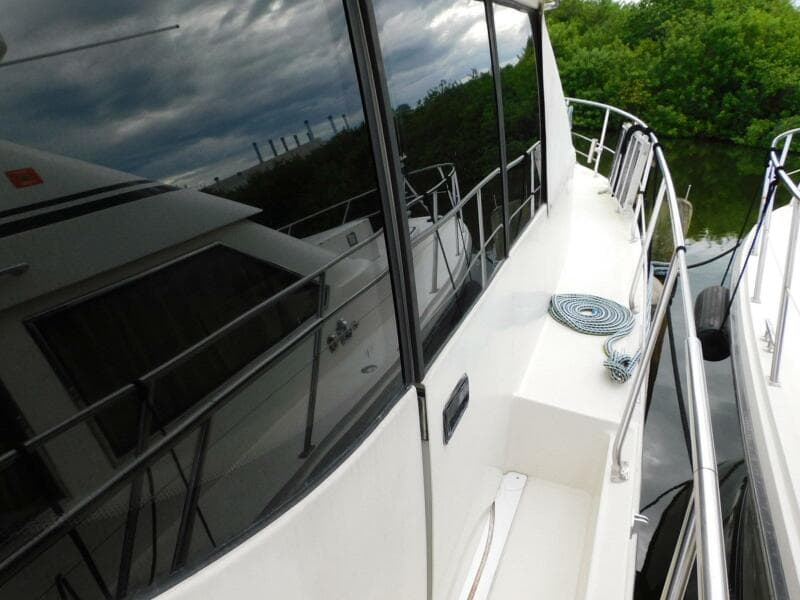 2002 Carver 570 Voyager Pilothouse