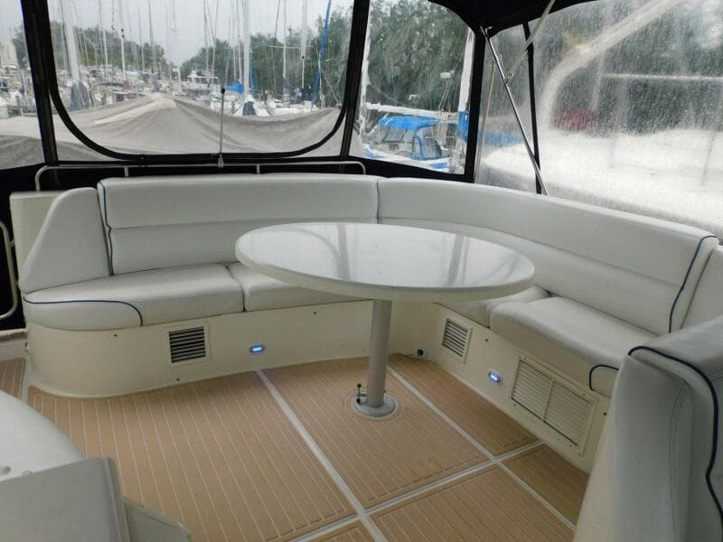 2002 Carver 570 Voyager Pilothouse