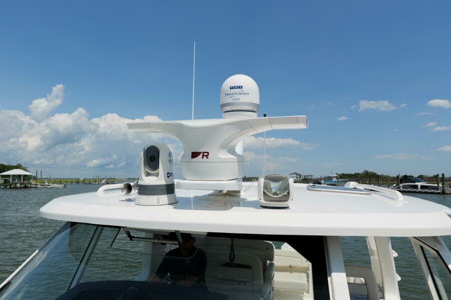 Boston Whaler 380 Realm- Hard Top 