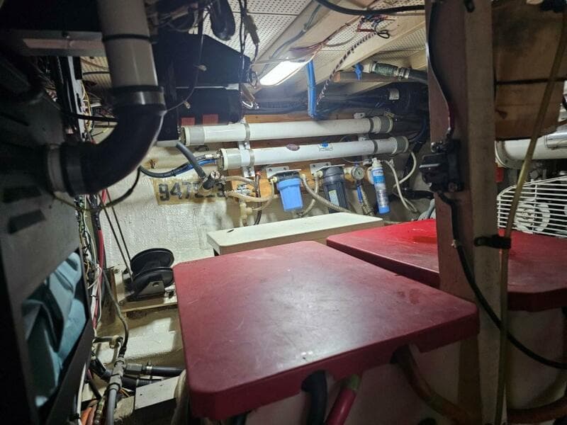 1985 Grand Banks Classic