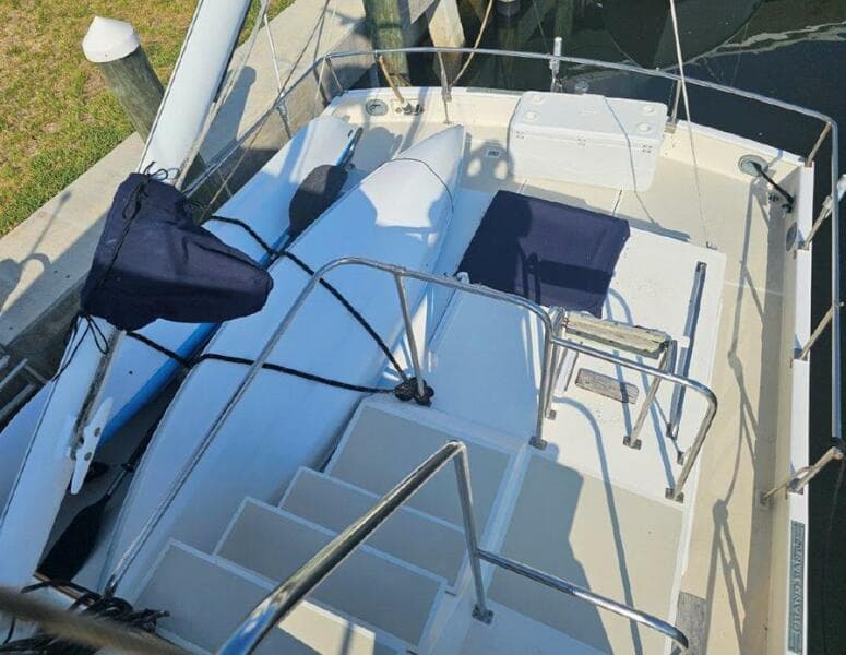 1985 Grand Banks Classic