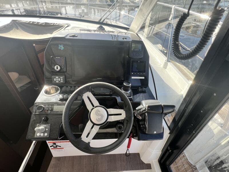 2024 Beneteau Antares 11