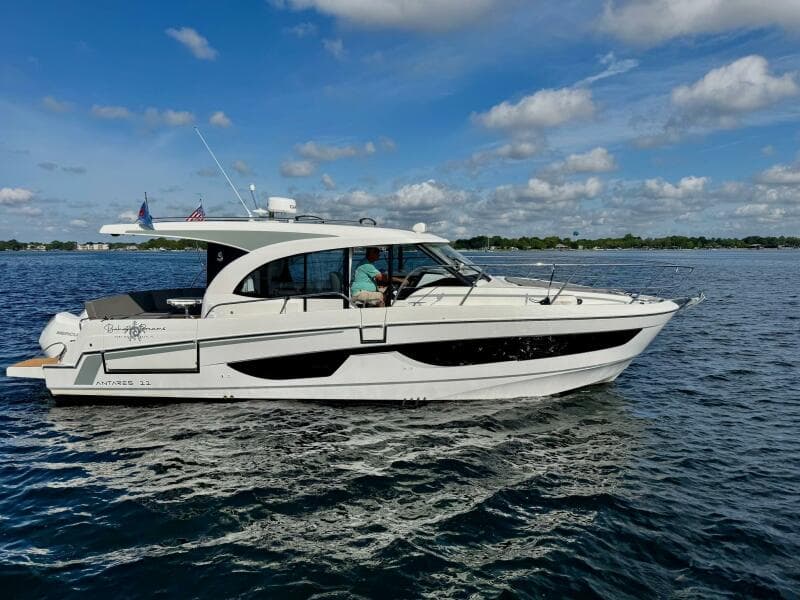 2024 Beneteau Antares 11Stbd Side