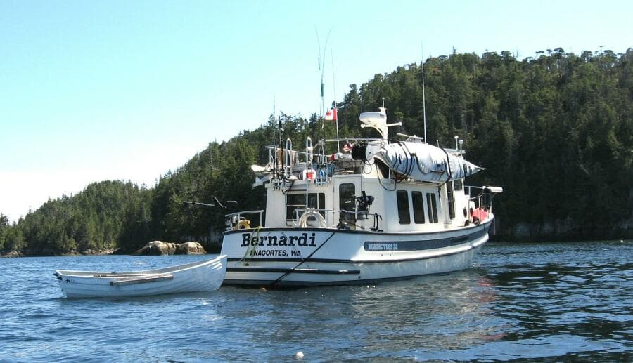 2004 Nordic Tugs 32
