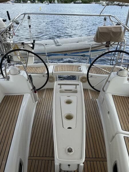 2012 Beneteau 43