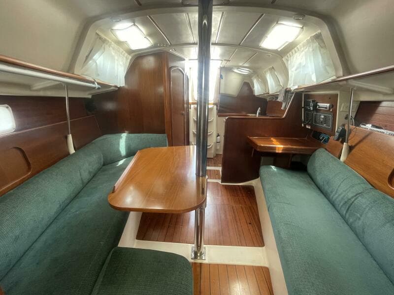 1999 Beneteau Oceanis 321