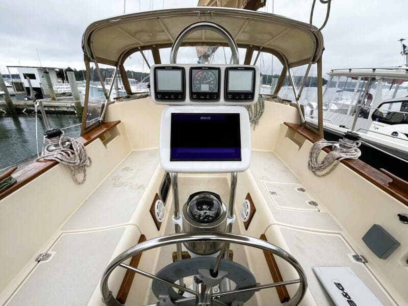 1992 Island Packet 32