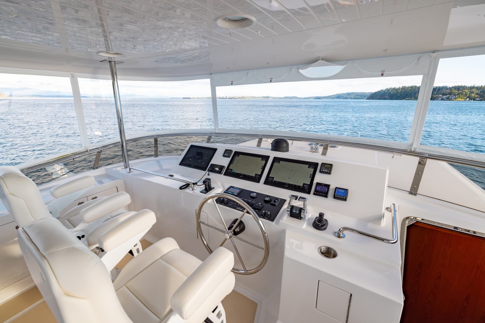 2023 Offshore Yachts ELV - Photo 38