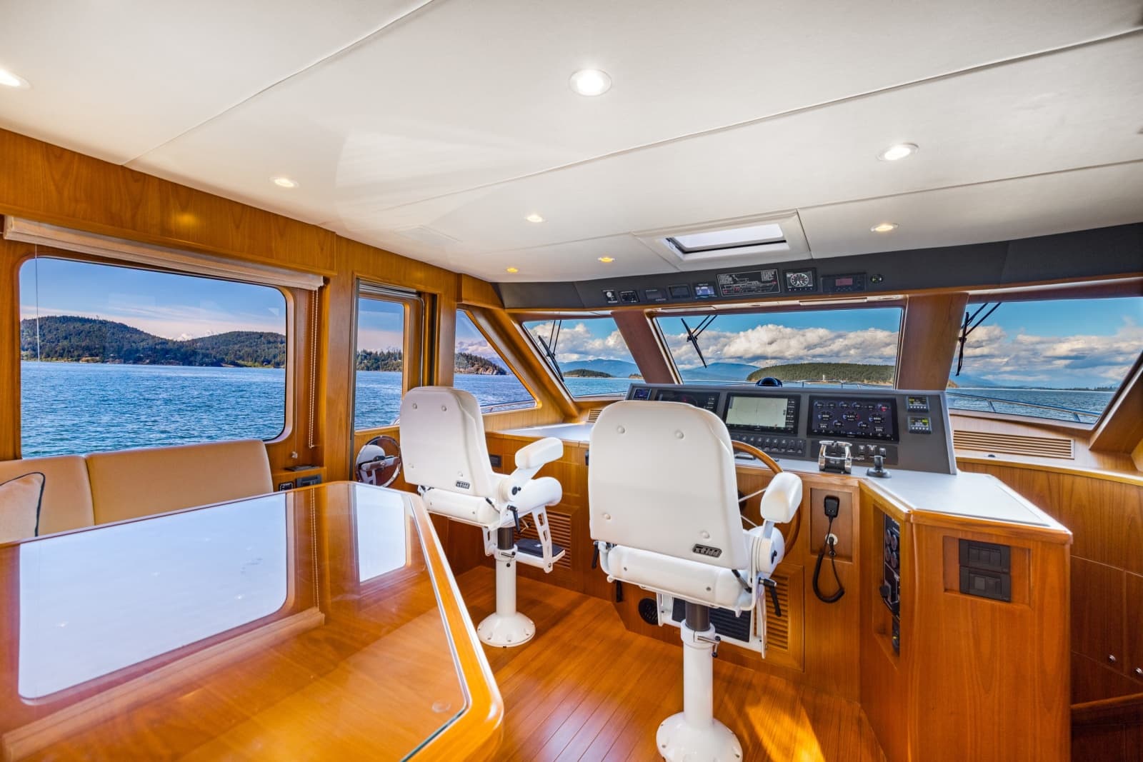 2023 Offshore Yachts ELV - Photo 4