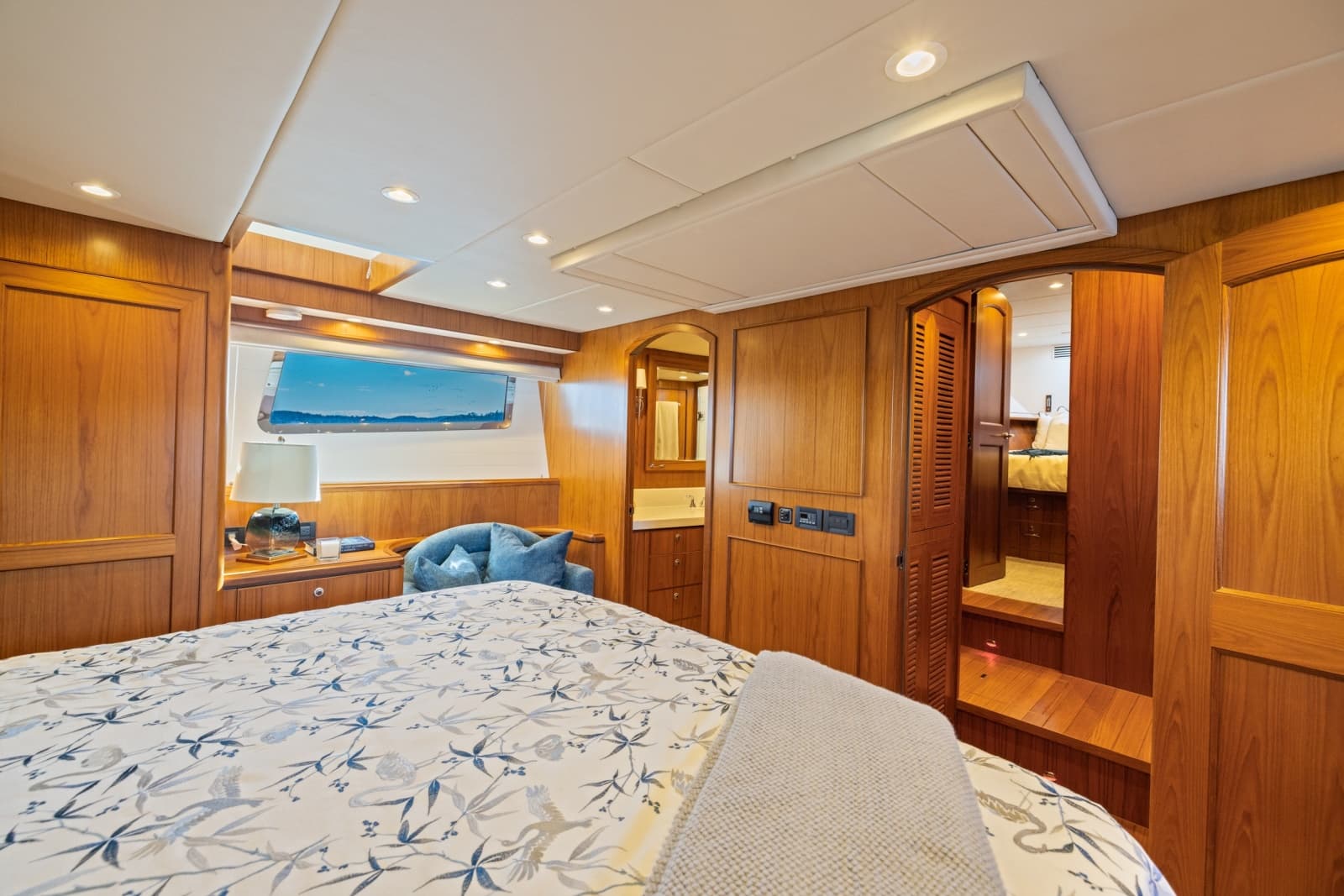 2023 Offshore Yachts ELV - Photo 26