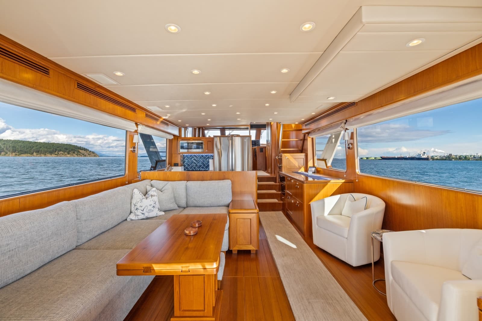 2023 Offshore Yachts ELV - Photo 13