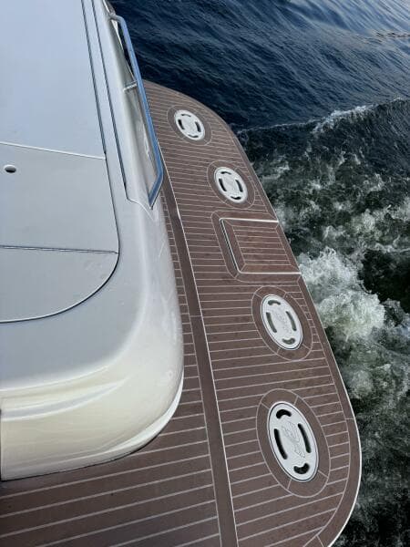 2000 Sea Ray 450 Express Bridge