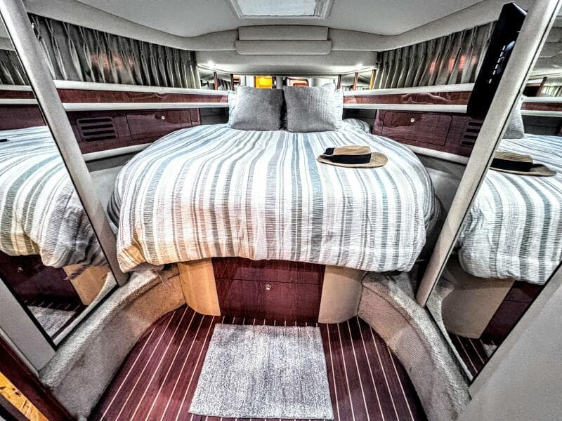 2000 Sea Ray 450 Express Bridge