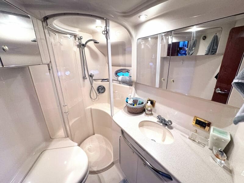 2000 Sea Ray 450 Express Bridge